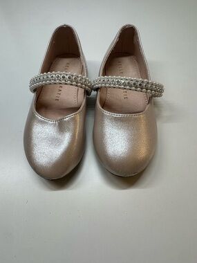 Kelly & Katie Metallic Pearl-Embellished Girls' Dress Shoes